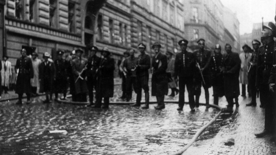 Bojovníci v Balbínově ulici