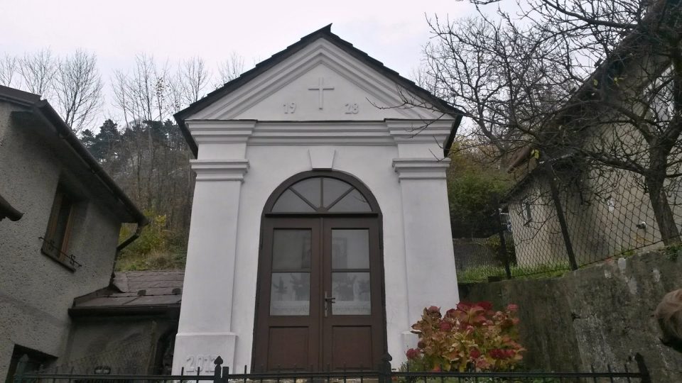 Jedna z obnovených kapliček, původně postavená Jezuity, poprvé rekonstruovaná v roce 1928