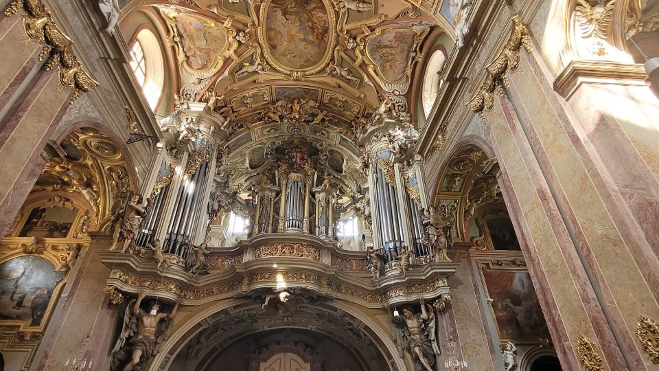 V bazilice nemohou chybět varhany | foto: Miroslav Kobza, Český rozhlas V bazilice nemohou chybět varhany