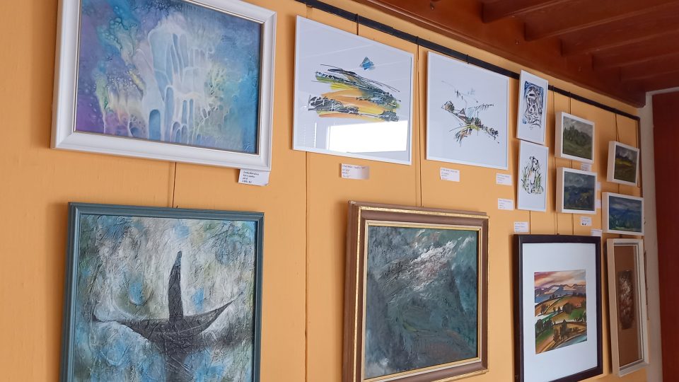 Minigalerie Cukrárna pod Lysou | foto: Petra Štrymplová, Český rozhlas Minigalerie Cukrárna pod Lysou