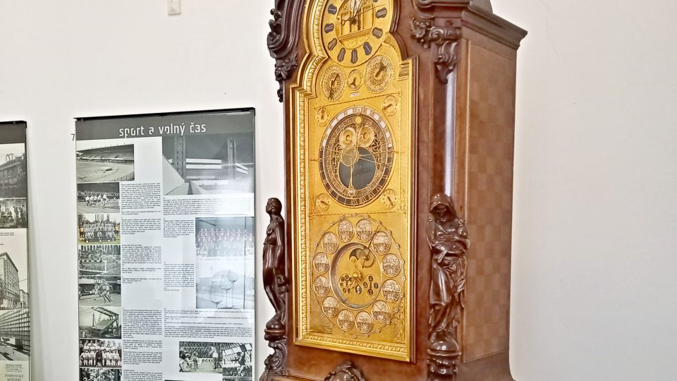 Vzácný pokojový orloj Jana Maška v Ostravském muzeu
