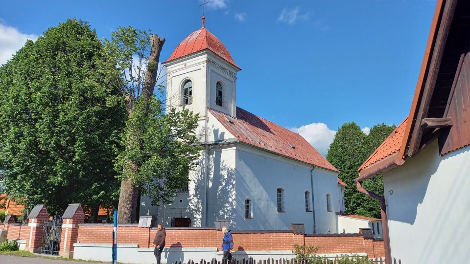 Kostel sv. Ondřeje s hrobkou rodu Badenfeldů