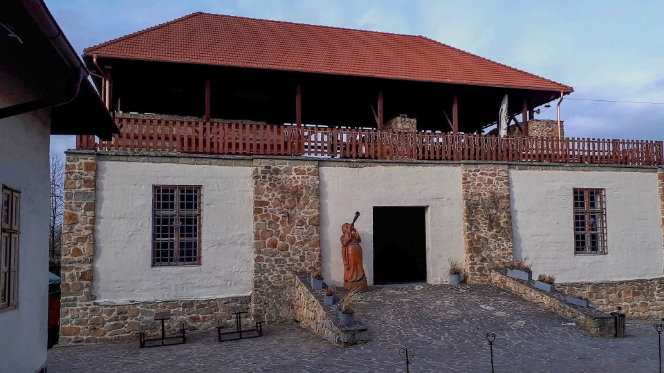 Tato budova je nejstarší částí hradu