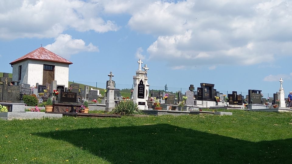 Hřbitov u kostela