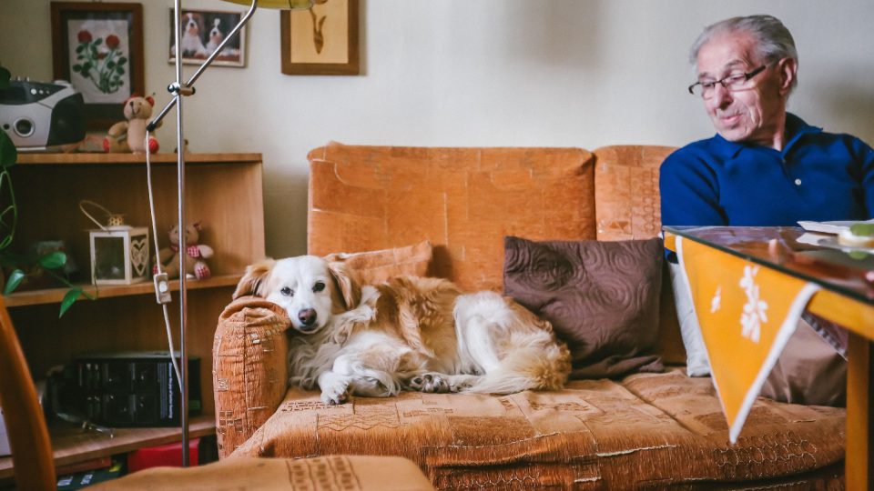 Pavel Pittauer a jejich pes | foto: Jana Volková Pavel Pittauer a jejich pes