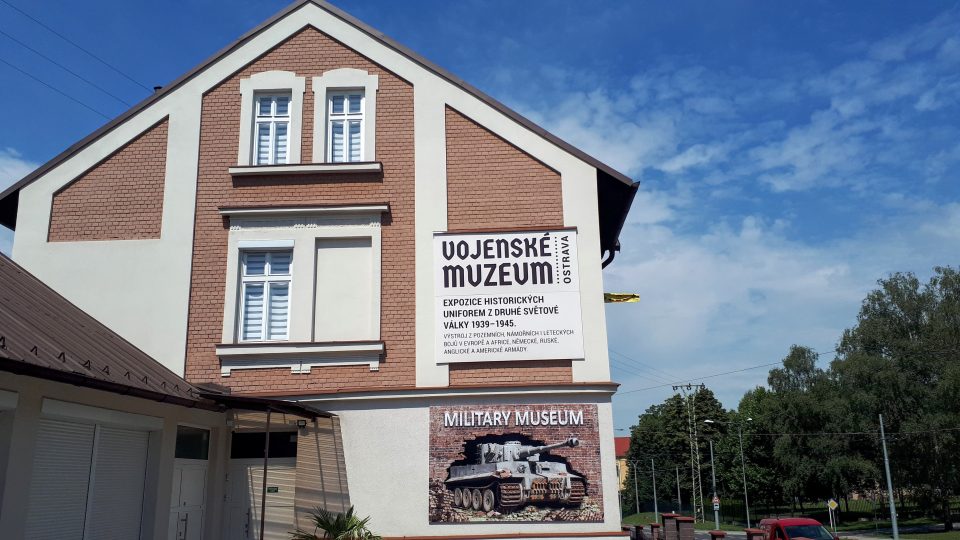 Vojenské muzeum najdete ve Slezské Ostravě poblíž Ústředního hřbitova