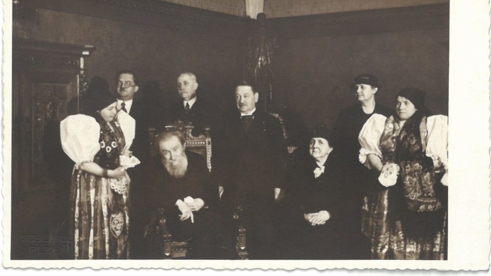 Slavnostní promoce J. F. Hrušky, radnice města Plzně, 1936