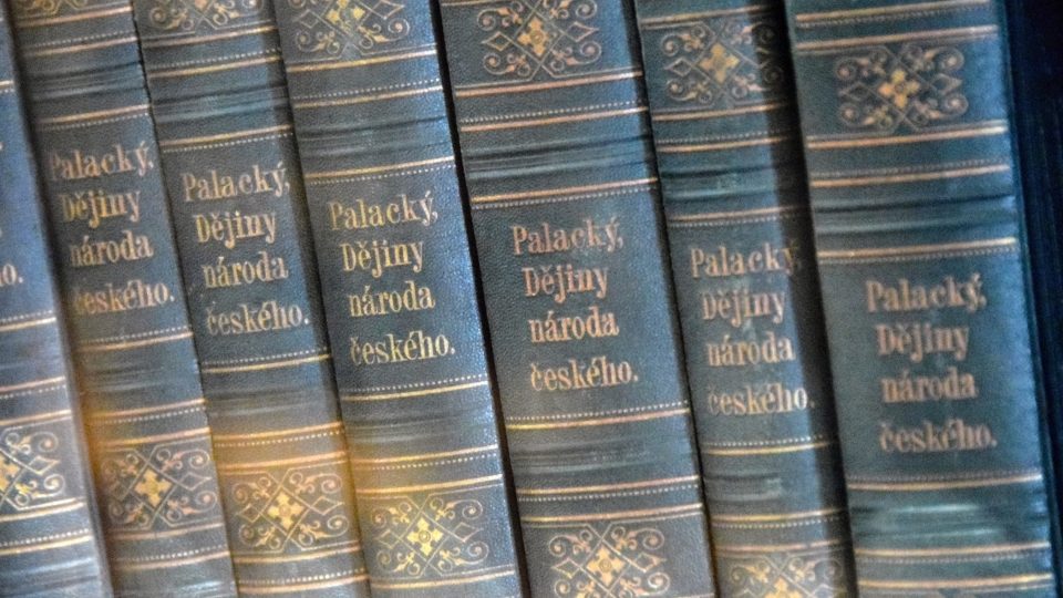 Výtisky Dějin národa českého od Františka Palackého