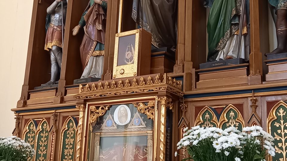 Relikviář sv. Melichara Grodeckého ve farním kostele Nejsvětějšího Srdce Ježíšova