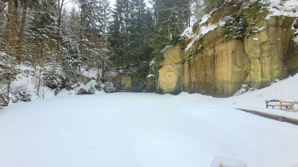 Zamrzlý Kubíčkův lom | foto: Miroslav Kobza, Český rozhlas Zamrzlý Kubíčkův lom