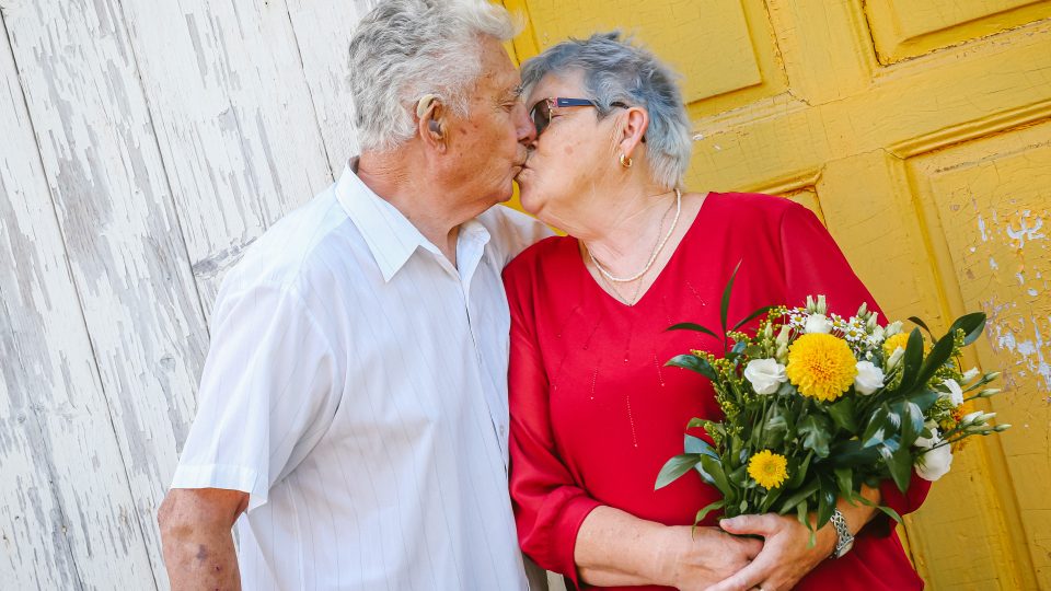 Manželé Gloserovi si dodnes vyjadřují náklonnost a lásku