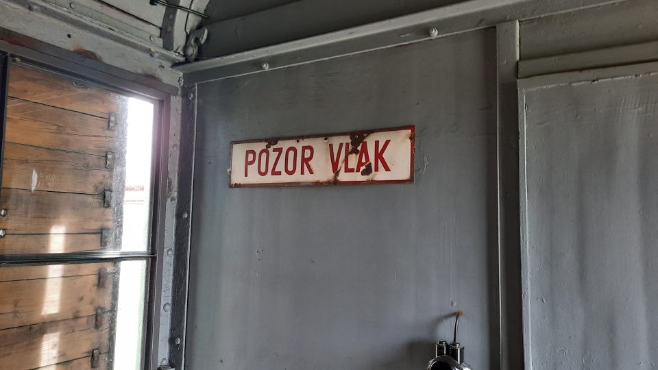 Netradiční ubytování v poštovním voze v Úvalnu u Krnova | foto: Iva Havlíčková, Český rozhlas Netradiční ubytování v poštovním voze v Úvalnu u Krnova