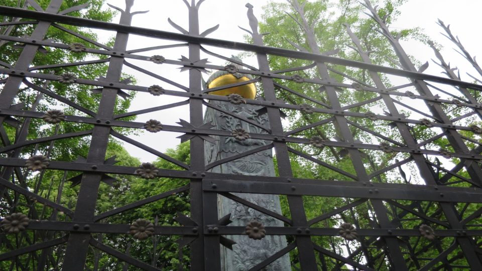 Památník českým bratřím podle návrhu architekta Aloise Meteláka