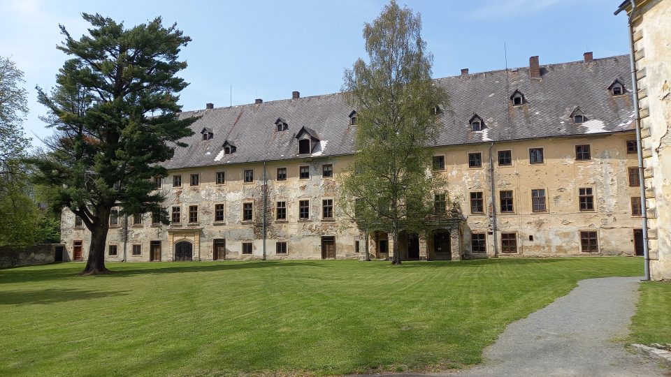 Janovický zámek