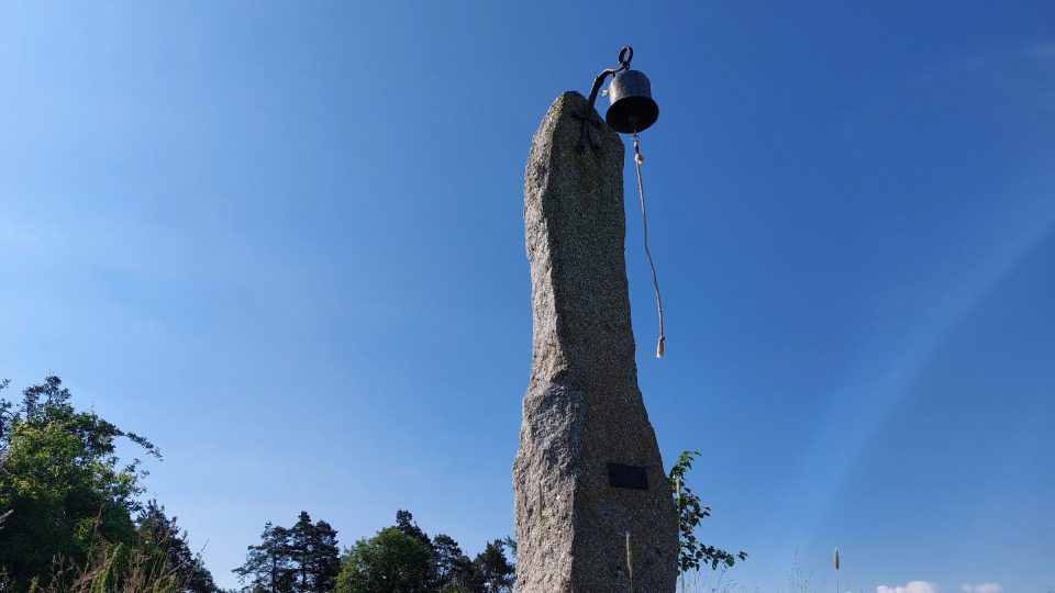 Zvonička nad Kamennou