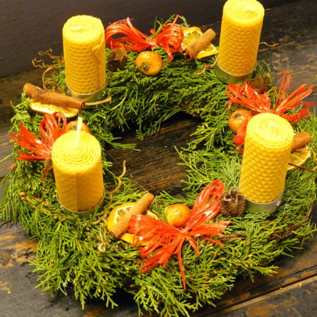 Adventní věnec vyrobený v Charitě Olomouc | foto:  Charita Olomouc