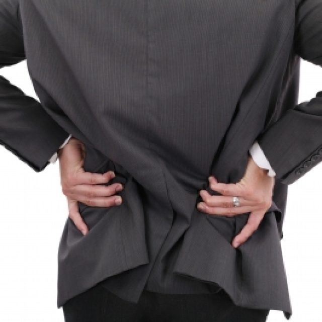 Bolest zad  (ilustrační foto) | foto: Free Digital Photos