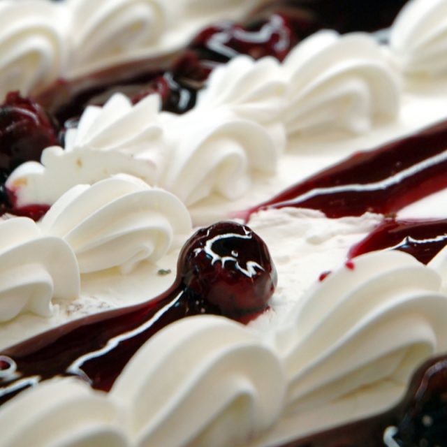 Šlehačkou se zdobí hlavně dorty | foto: Fotobanka stock.xchng,  Piotr Lewandowski