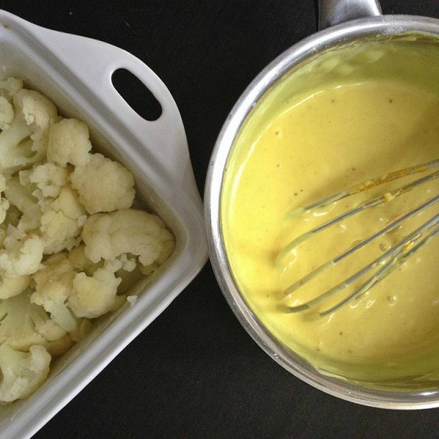 Květák zapečený v kari omáčce | foto: Zuzana Plíšková