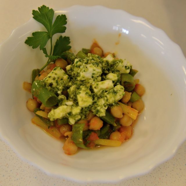 Cizrnový salát  (ilustrační foto) | foto: Eva Malá,  Český rozhlas