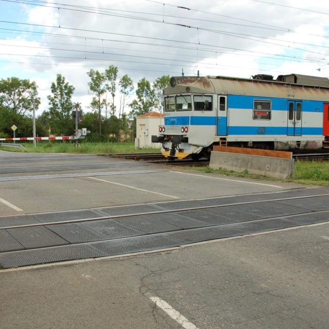 Přejezd ve Studénce | foto: Michal Polášek