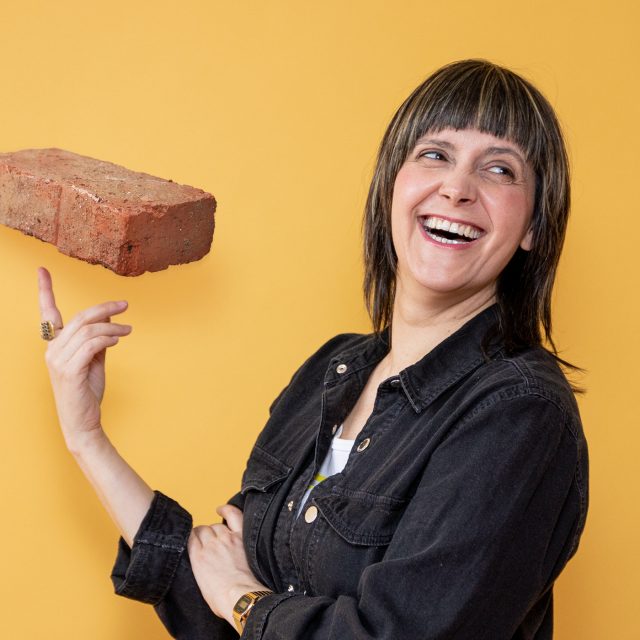 Výstavba pavilonu Toshiba IHI pro EXPO 1970 v japonské Ósace | foto: Mitsunori Chigita,  ČTK / Profimedia / AP