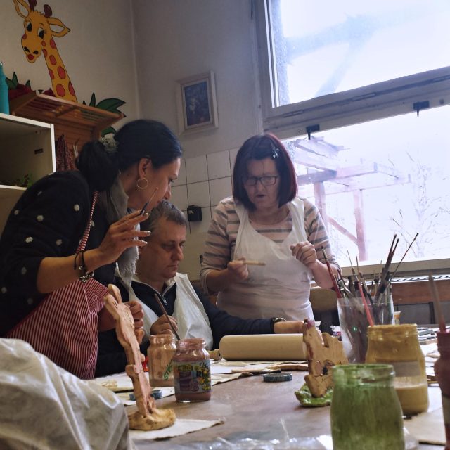 V keramické dílně v Orlové | foto: Andrea Brtníková,  Český rozhlas