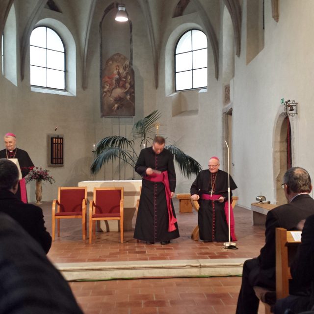 Biskup František Václav Lobkowicz a pomocný biskup Martin David | foto: Andrea Brtníková,  Český rozhlas