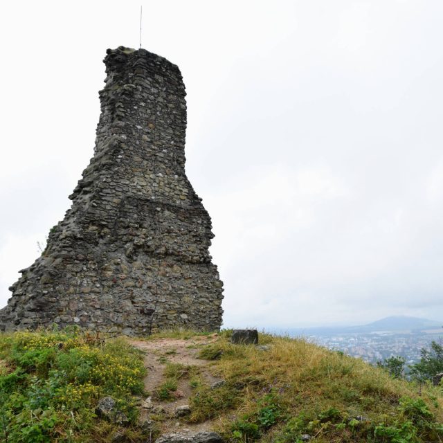 Místo bývalého rytířského sálu,  odkud odnesl čert pana Voka | foto: Michal Polášek