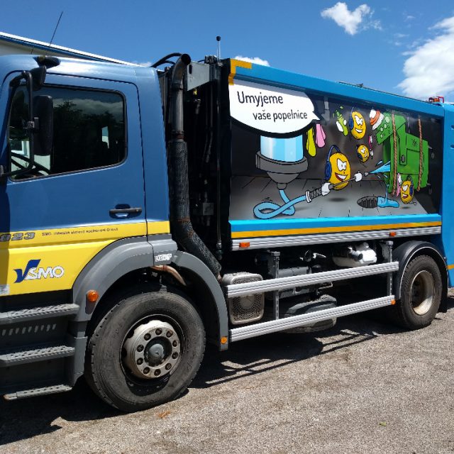 Mycí vůz na popelnice a kontejnery | foto:  EK Media