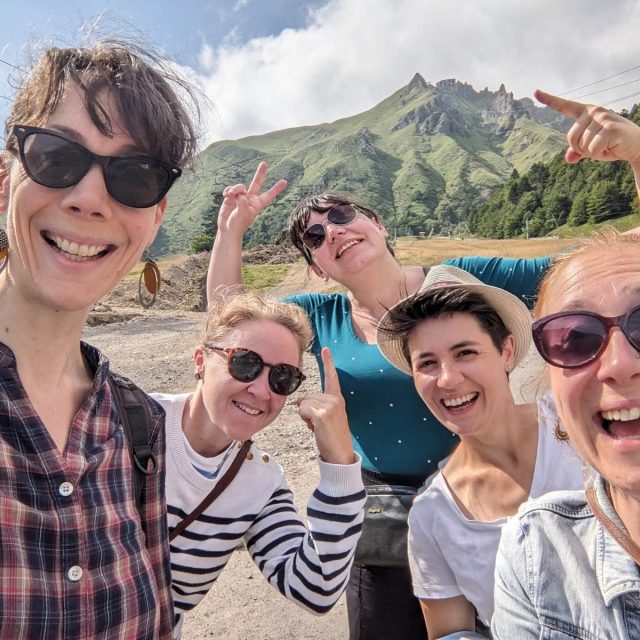 Se skupinou The Cracked Cookies na turné ve Francii | foto: archiv Jitky Šterbákové