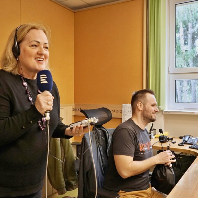 Iva Piskalová během natáčení v Rádiu Regina Stred v Banské Bystrici | foto: Ivana Legíňová,  RTVS
