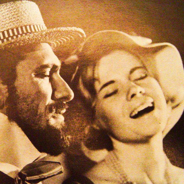 Waldemar Matuška a Eva Pilarová v představení Láska nebeská,  Semafor | foto: Post Bellum