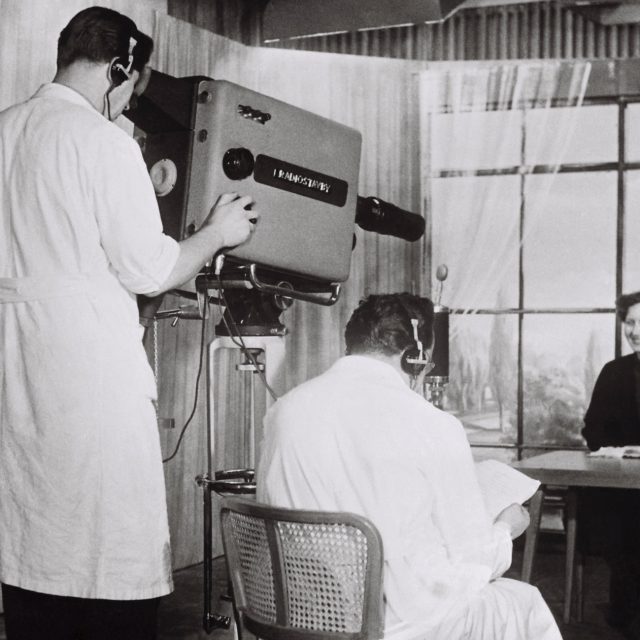 Televizní studio Ostrava v roce 1956 | foto: Česká televize