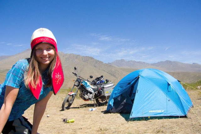 Dominika Gawliczková na cestě do Kyrgyzstánu: Cesta na motorce bez GPS má větší atmosféru | foto: soukromý archiv Dominiky Gawliczkové