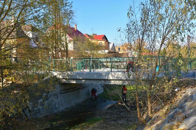 Zrekonstruovaný most přes Bílovku v Bílovci | foto:  Bílovec,  Jiří Velký