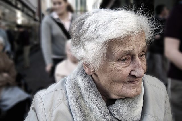 Stáří - staří lidé | foto: CC0 Public domain