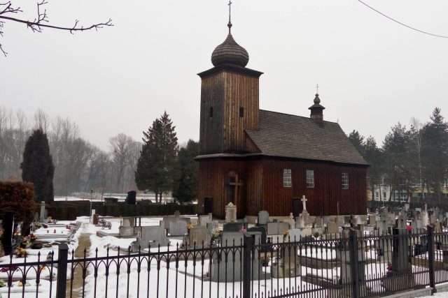 Barokní dřevěný kostel svatého Petra a Pavla v Albrechticích na Těšínsku | foto: Stanislav Janalík