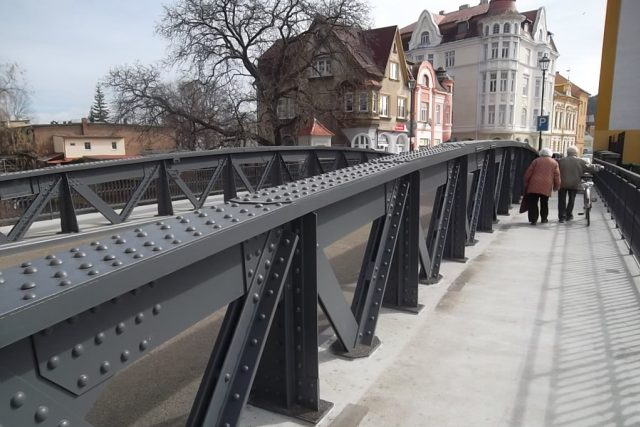 Nýtovaný most z roku 1900 v Krnově,  kulturní památka | foto: Naďa Čvančarová,  Český rozhlas