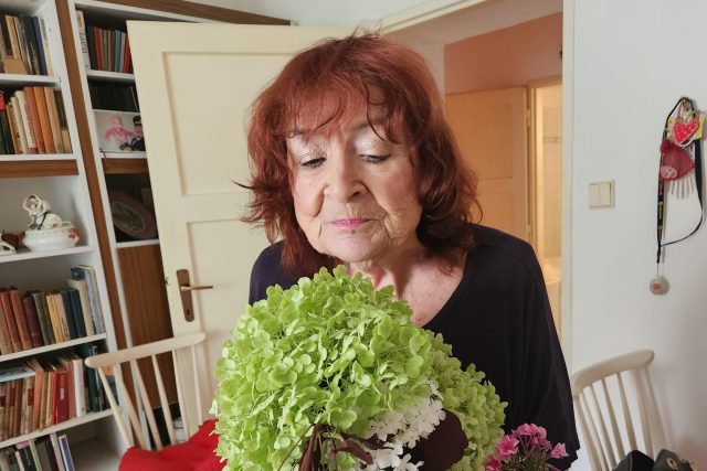 Hlasatelka Pavla Pešatová v čase 89. narozenin | foto: Dagmar Misařová,  Český rozhlas