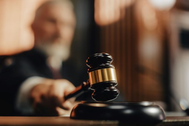 Soudcovské kladívko  (ilustrační foto) | foto: Shutterstock