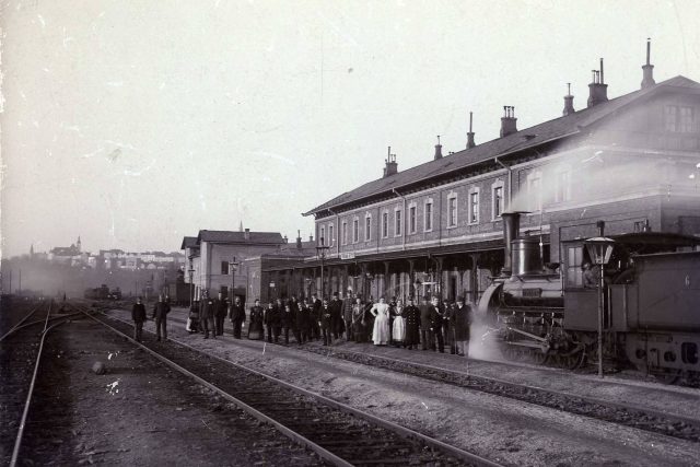 Frýdecké nádraží kolem roku 1890 | foto:  Muzeum Beskyd