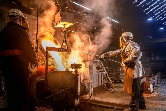 Hutníci  (ilustrační foto) | foto: Fotobanka Profimedia