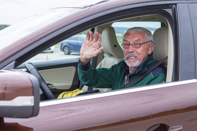Specifika řízení motorových vozidel ve starším věku  (ilustrační foto) | foto: Jedu s dobou - www.jedusdobou.cz