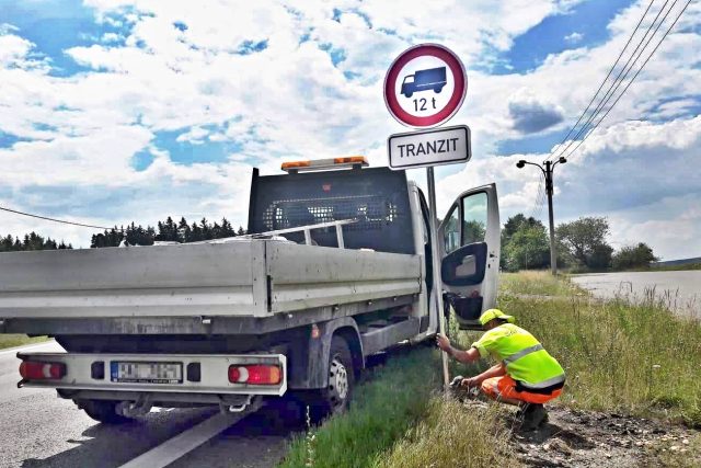 Přes Hrabovou zanedlouho kamiony nebudou smět jezdit | foto: Jana Kosová,  Český rozhlas