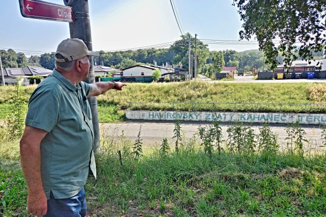 Ladislav Chroboczek na místě,  kde se závody konaly | foto: Petra Štrymplová,  Český rozhlas