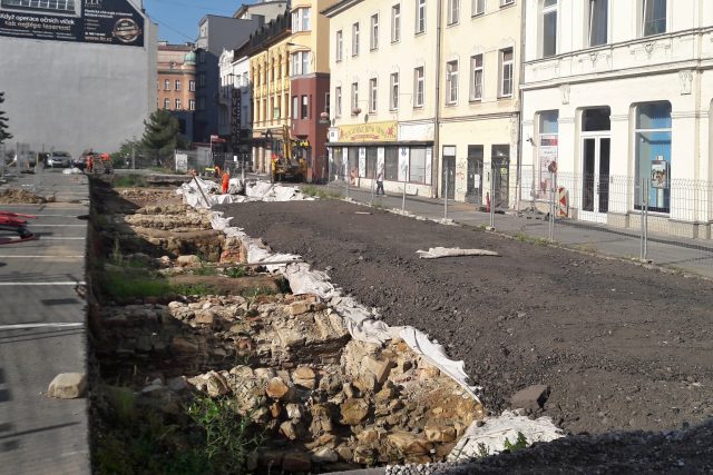 Archeologové průzkum ukončili,  sklepy se zasypávají | foto: František Tichý,  Český rozhlas