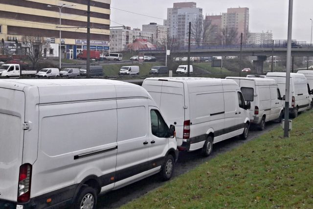 Vyhrazené místo pro parkování dodávek v Ostravě-Jihu | foto: František Tichý,  Český rozhlas