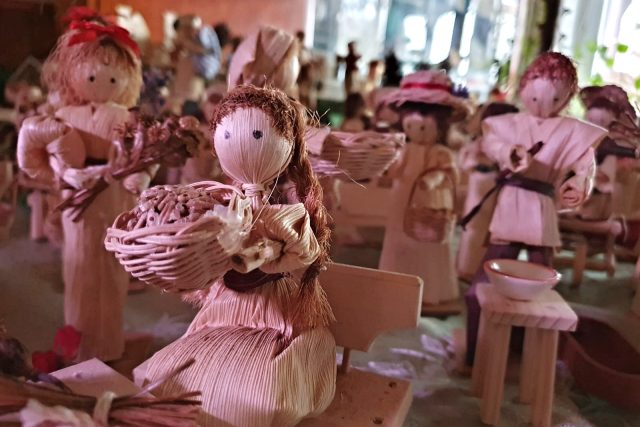 Výrobky ze šustí | foto: Petra Štrymplová,  Český rozhlas