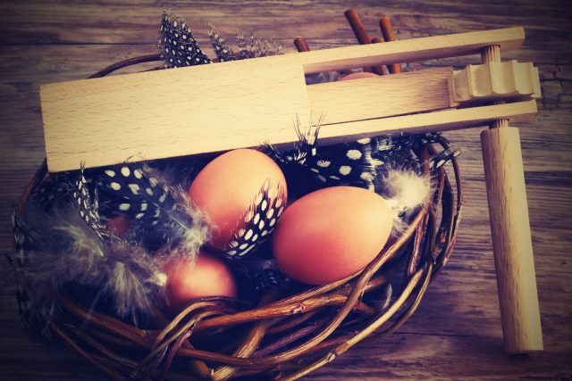 Velikonoce,  ošatka,  vejce,  řehtačka  (ilustrační foto) | foto: Profimedia